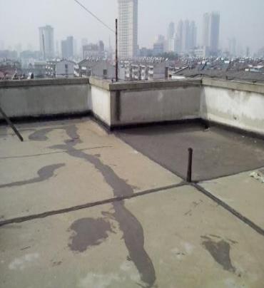 麦盖提漏水维修 楼顶漏水是什么原因，楼顶漏水维修方法是什么?
